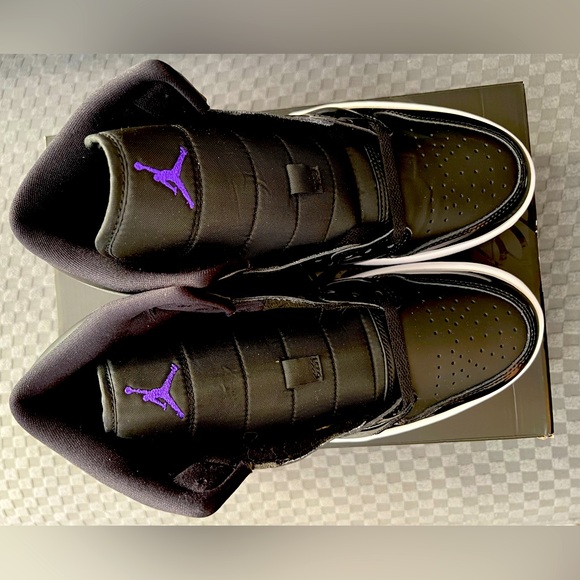 Jordan 1 Mid SE Space Jam - Picture 4 of 4